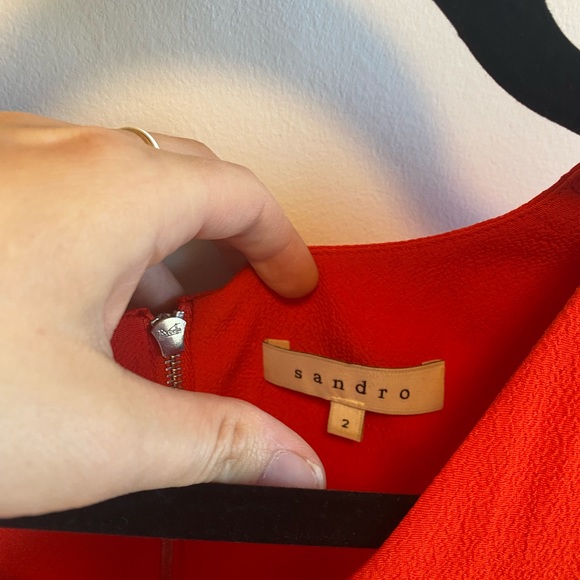 Beautiful red Sandro Top w ruffled detail at waist - Picture 5 of 5